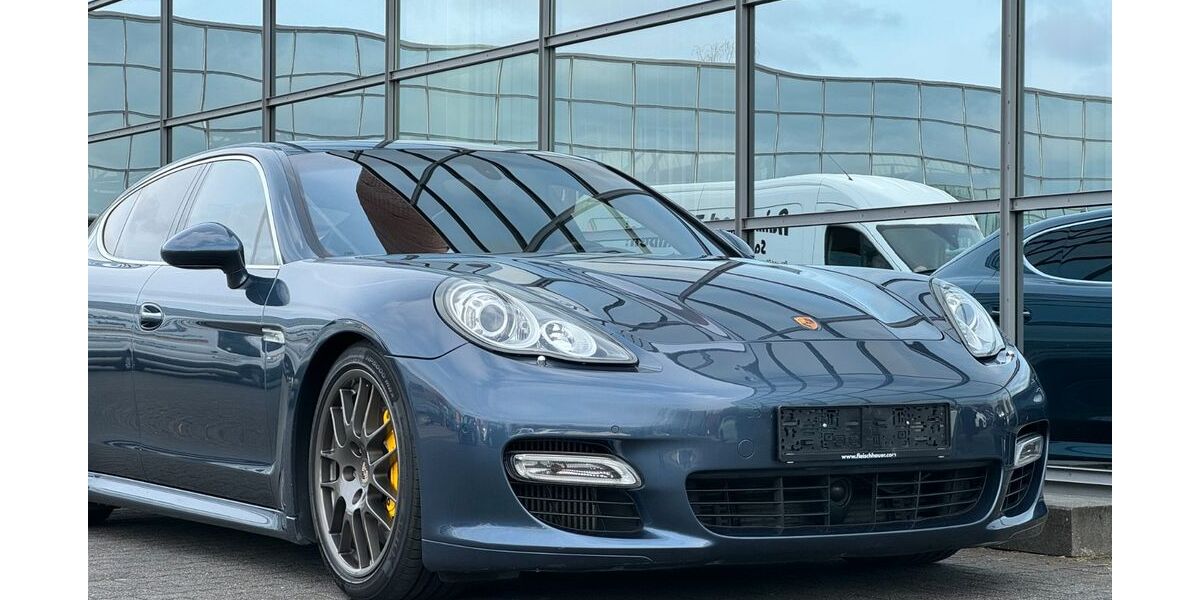 Porsche Panamera 129.411 km 31.990 &euro; Mönchengladbach 41068