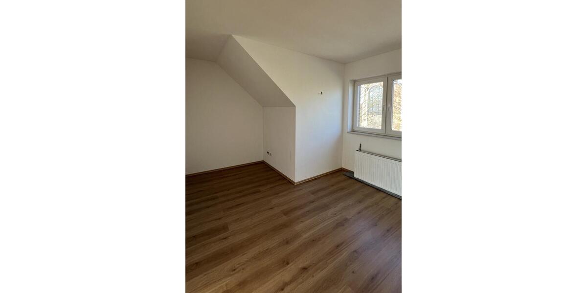 Etagenwohnung Viersen Boisheim - 2 Zimmer, 106 m&sup2;, 1.000&euro; | Angebot:25519518