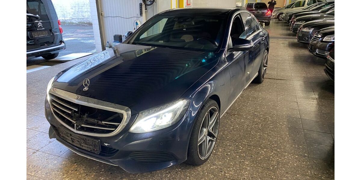 Mercedes-Benz C 220 197.000 km 13.290 &euro; Monheim 40789
