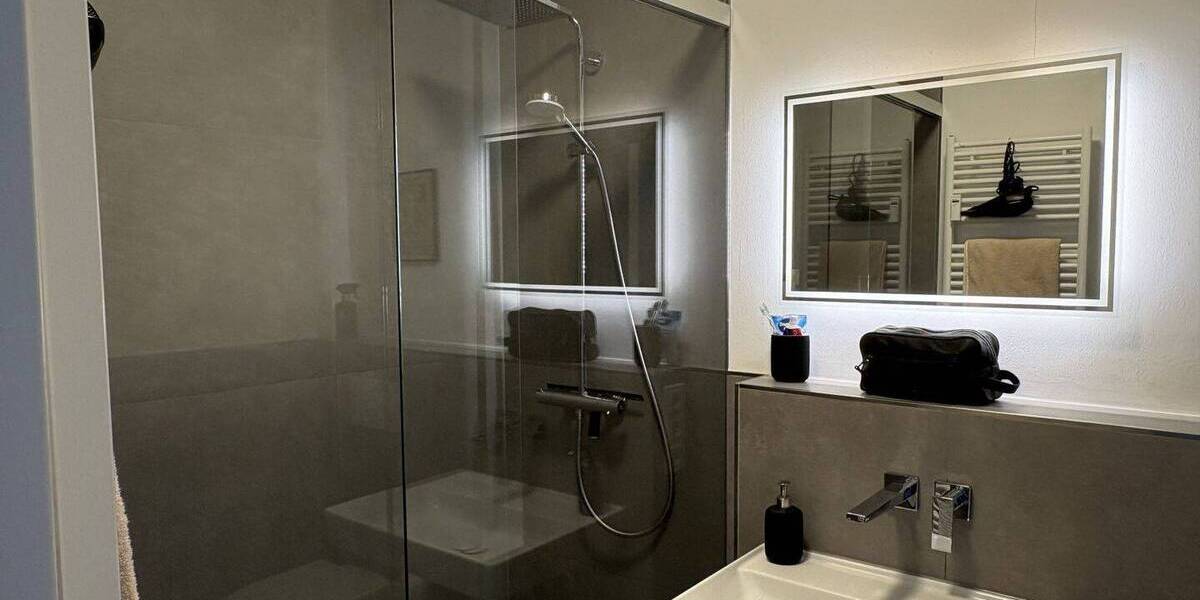 Etagenwohnung Düsseldorf Pempelfort - 2 Zimmer, 63 m&sup2;, 1.150&euro; | Angebot:26170383