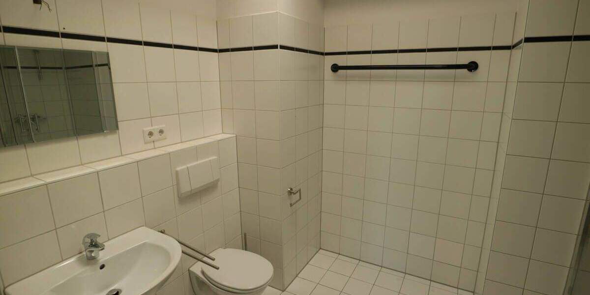 Etagenwohnung Dormagen Dormagen-Mitte - 3 Zimmer, 122 m&sup2;, 1.156&euro; | Angebot:25689659