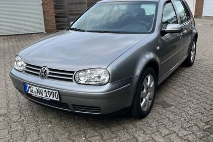VW Golf 225.739 km 2.500 &euro; Mönchengladbach 41069