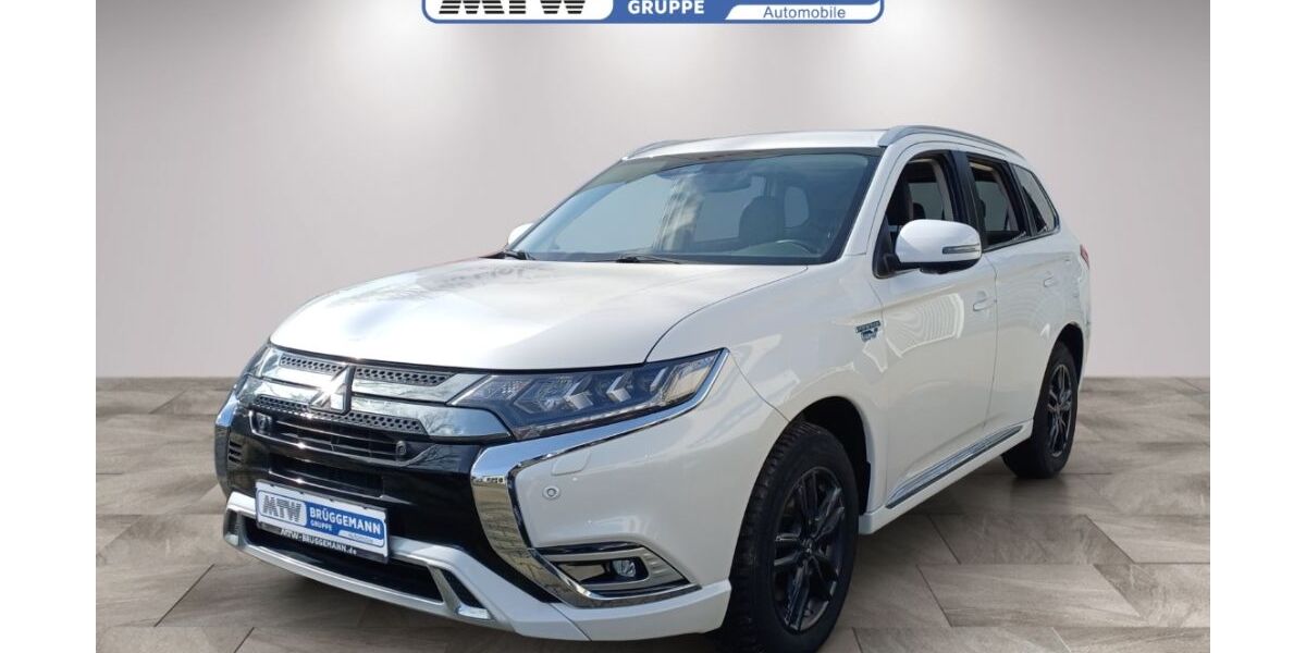 Mitsubishi Plug-in Hybrid Outlander 31.621 km 23.880 &euro; Düsseldorf 40599