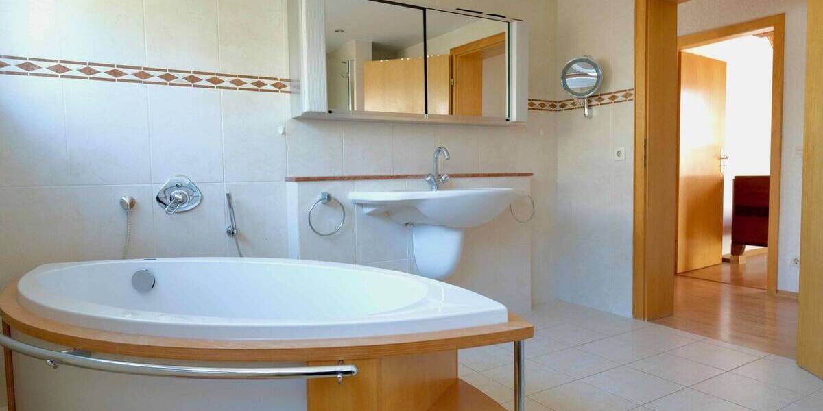 Einfamilienhaus Kaarst Holzbüttgen - 4 Zimmer, 153 m&sup2;, 599.000&euro; | Angebot:26066497