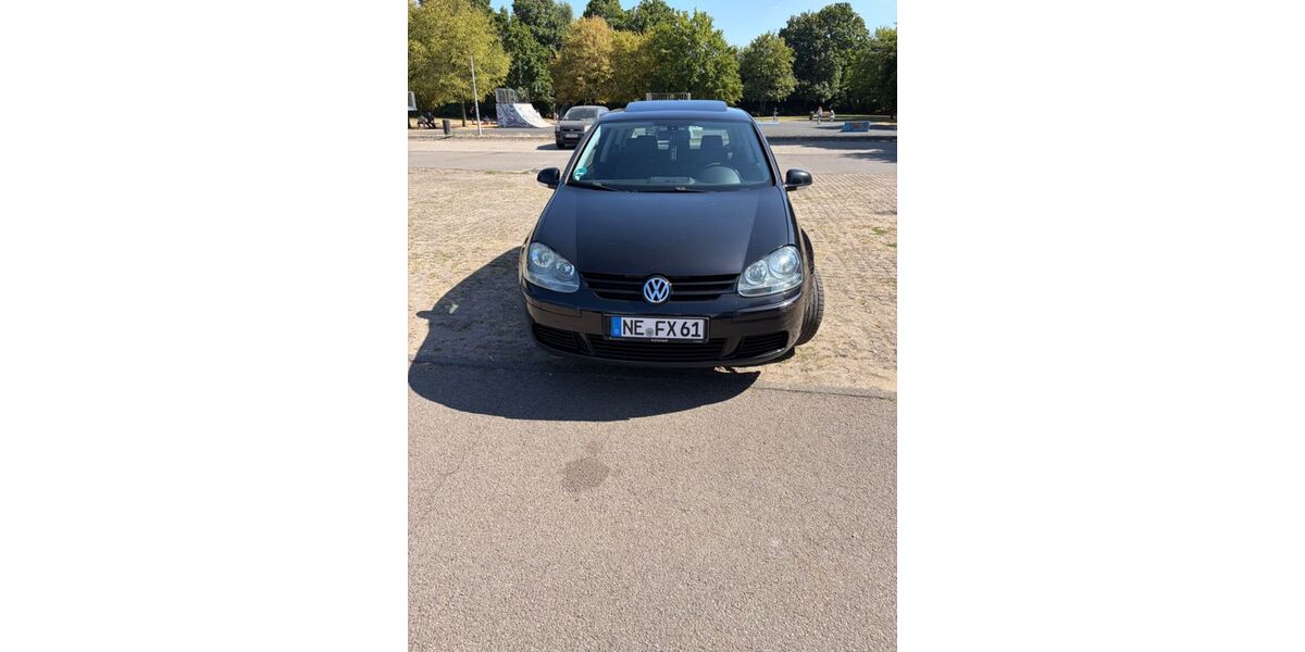 VW Golf 205.000 km 2.300 &euro; Dormagen 41540