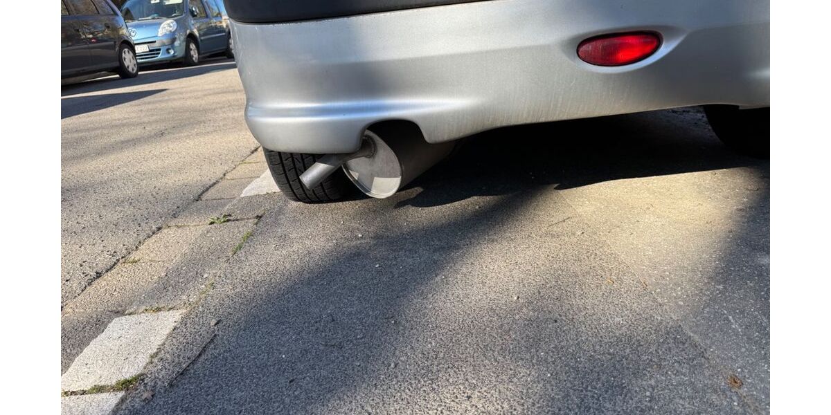 Peugeot 206 132.000 km 1.000 &euro; Krefeld 47804