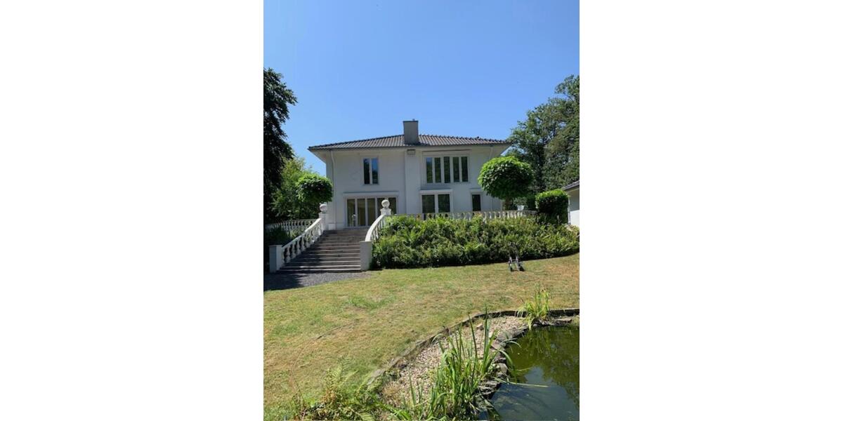 Villa Mönchengladbach Nord - 6 Zimmer, 340 m&sup2;, 7.000&euro; | Angebot:24381556