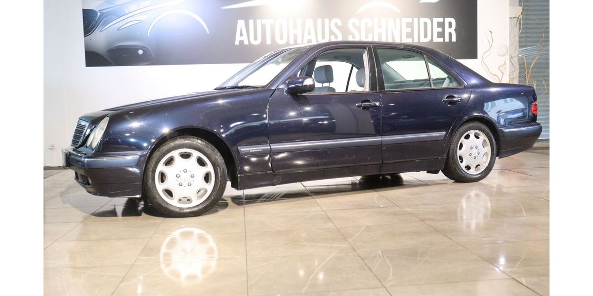 Mercedes-Benz E 200 194.992 km 4.600 &euro; Ratingen 40880