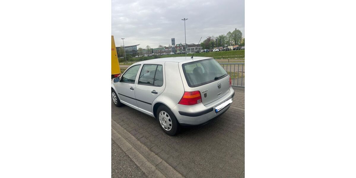 VW Golf 93.770 km 3.450 &euro; Viersen 41748