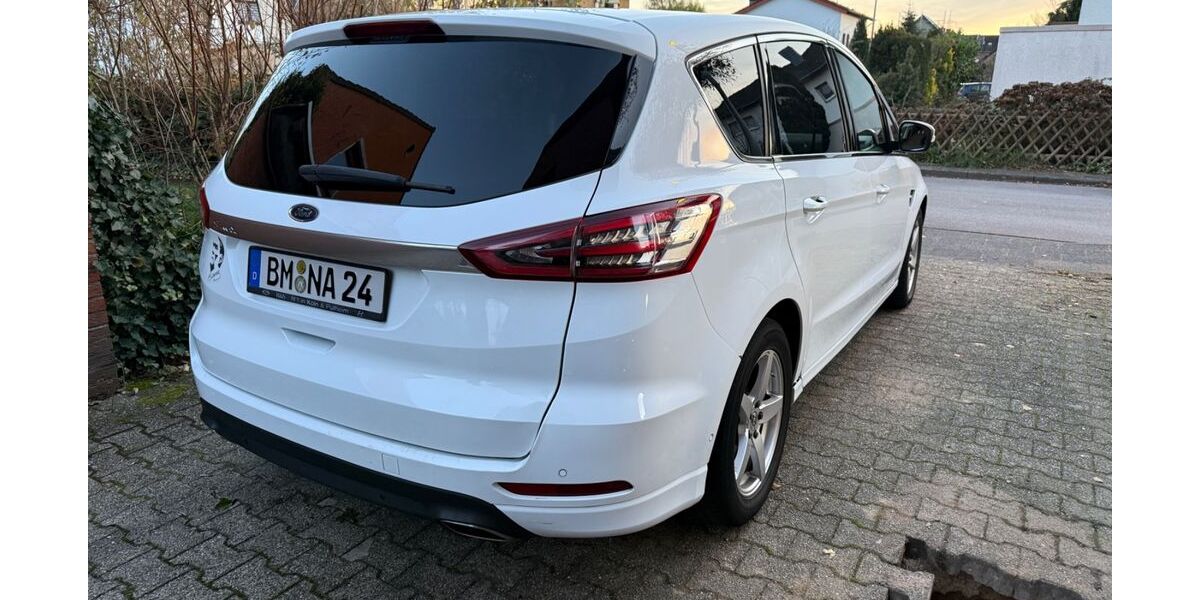 Ford S-Max 185.000 km 9.600 &euro; Pulheim 50259