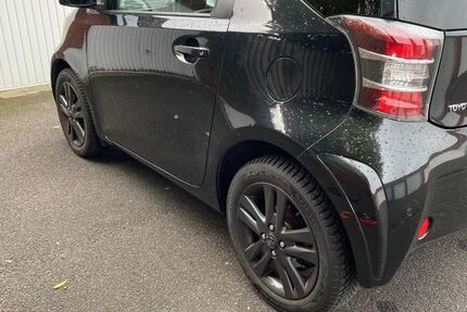 Toyota IQ 146.417 km 6.978 &euro; Düsseldorf 40547