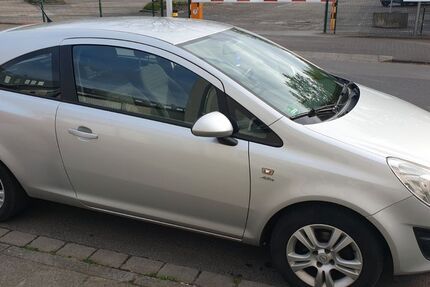 Opel Corsa 182.500 km 2.790 &euro; Krefeld 47805
