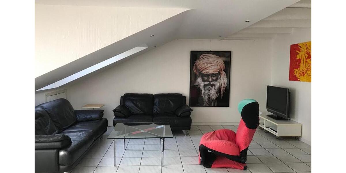 Dachgeschoßwohnung Düsseldorf Stadtbezirk 6 - 3 Zimmer, 68 m&sup2;, 1.500&euro; | Angebot:25967578