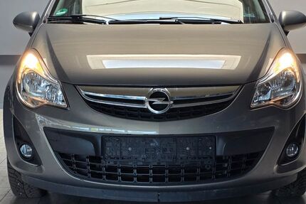 Opel Corsa 111.600 km 4.590 &euro; Hilden 40721