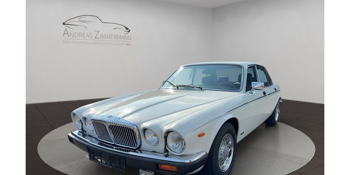 Jaguar Daimler 24.689 km 59.800 &euro; Kaarst 41564
