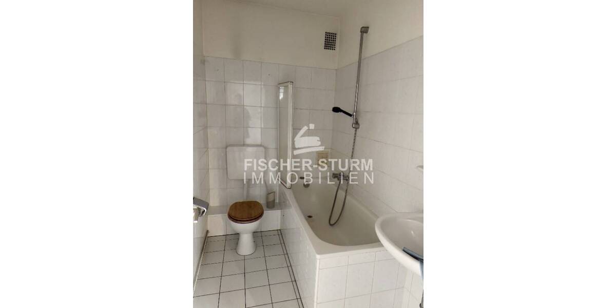 Etagenwohnung Düsseldorf Unterbilk - 3 Zimmer, 73 m&sup2;, 765&euro; | Angebot:26292694