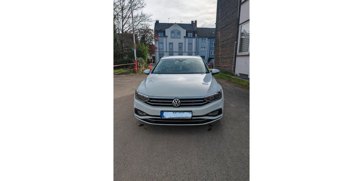 VW Passat Variant 178.848 km 15.600 &euro; Grevenbroich 41517