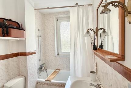 Wohnung Düsseldorf Stadtbezirk 5 - 1 Zimmer, 48 m&sup2;, 1.150&euro; | Angebot:27609686