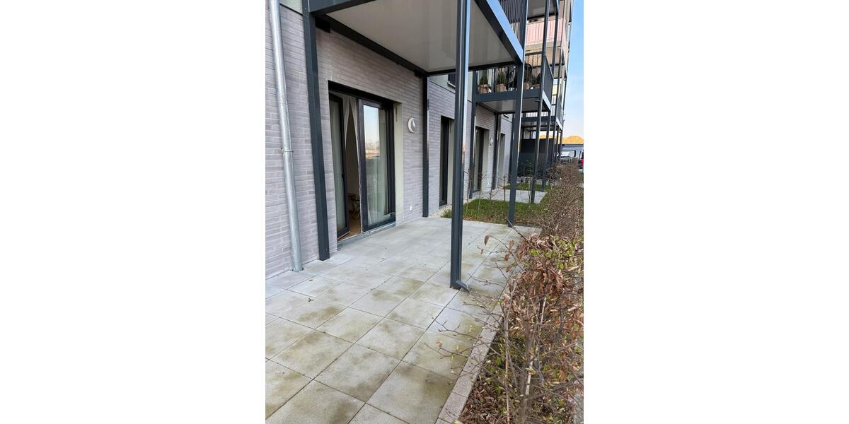 Erdgeschoßwohnung Mönchengladbach Nord - 1 Zimmer, 38 m&sup2;, 725&euro; | Angebot:25784102