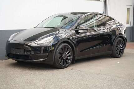 Tesla Model Y 44.894 km 39.550 &euro; Mönchengladbach 41236