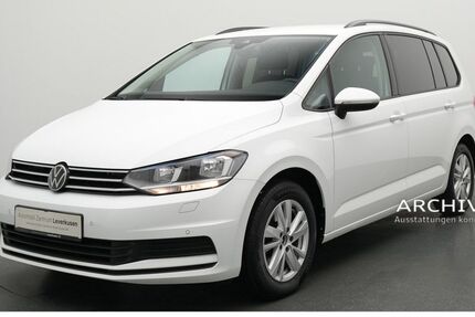 VW Touran 44.335 km 26.988 &euro; Leverkusen 51379
