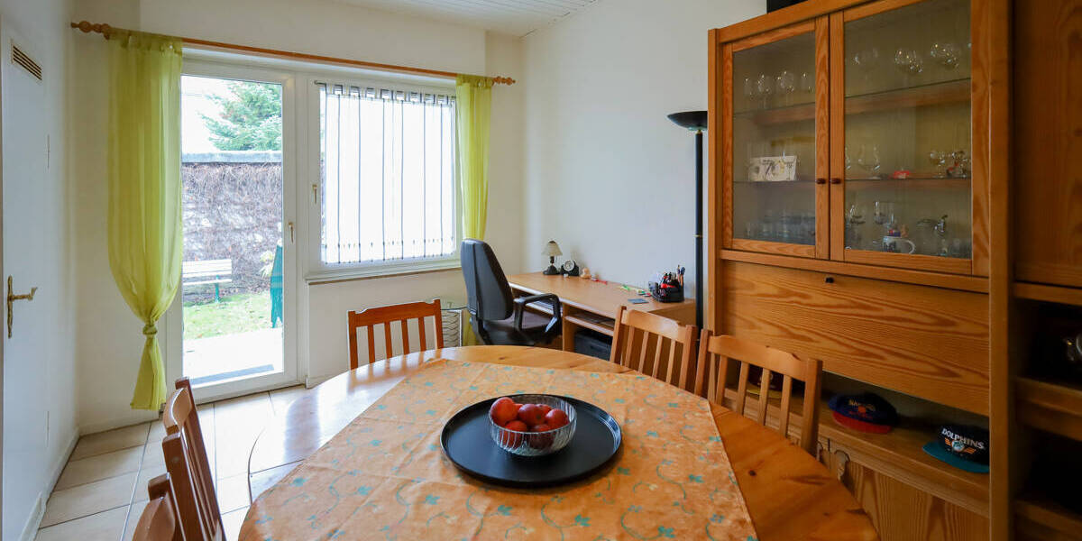 Mehrfamilienhaus, Wohnhaus Düsseldorf / Holthausen Holthausen - 9 Zimmer, 580.000&euro; | Angebot:25939177