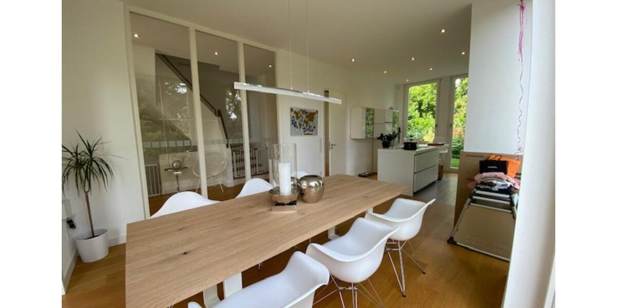 Doppelhaushälfte Düsseldorf Stadtbezirk 5 - 6 Zimmer, 220 m&sup2;, 5.900&euro; | Angebot:25867014