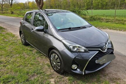 Toyota Yaris 49.000 km 11.490 &euro; Frechen 50226