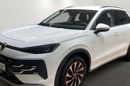 VW T-Roc 13.685 km 28.990 &euro; Düsseldorf 40233