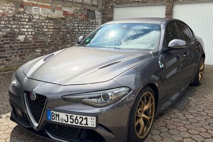 Alfa Romeo Giulia 64.000 km 42.000 &euro; Bedburg 50181