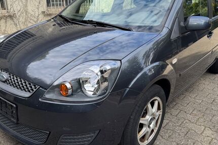 Ford Fiesta 170.000 km 1.950 &euro; Mönchengladbach 41069