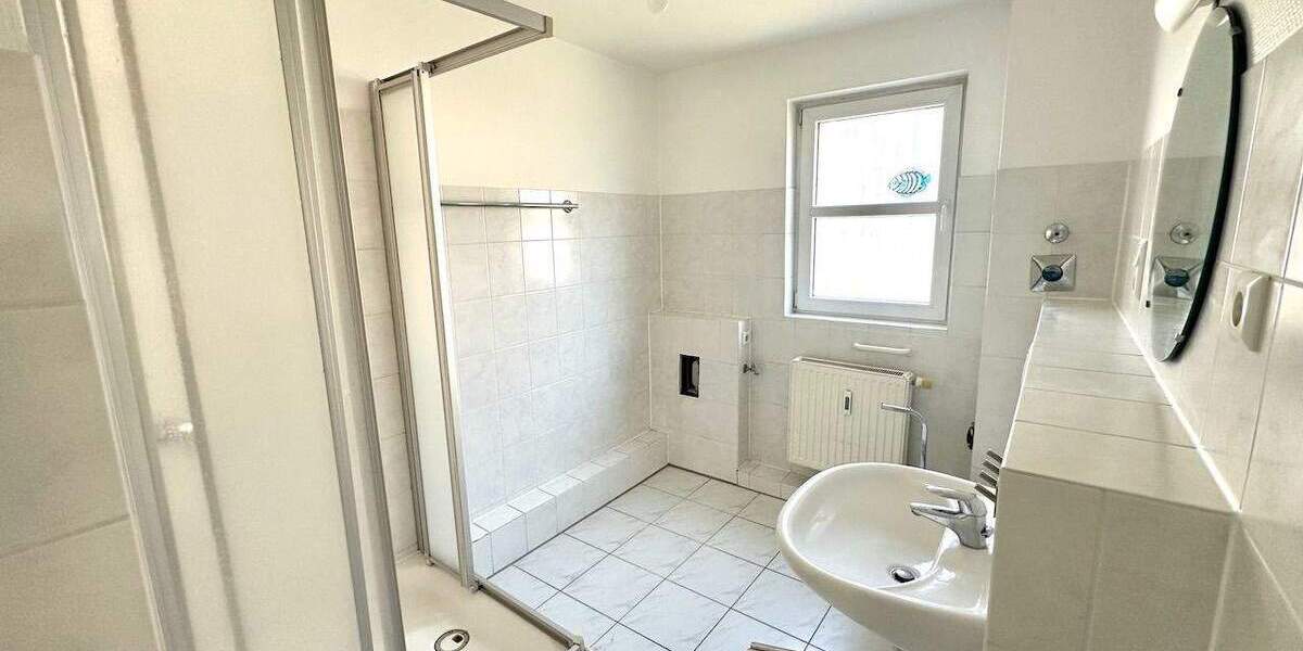 Etagenwohnung Neuss Dreikönigenviertel - 3 Zimmer, 79 m&sup2;, 298.000&euro; | Angebot:25909072