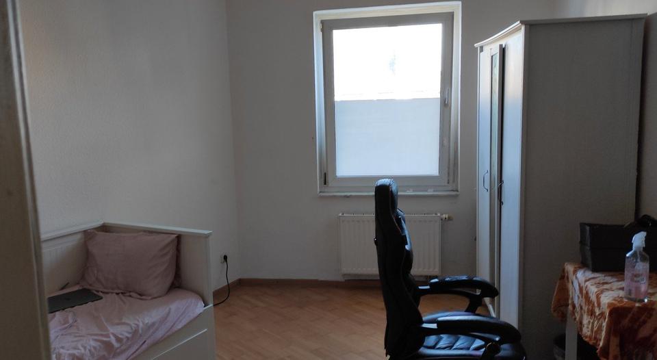 Etagenwohnung Mönchengladbach Nord - 3 Zimmer, 78 m&sup2;, 170.000&euro; | Angebot:26018189