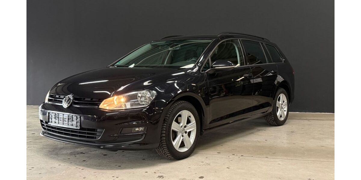 VW Golf 123.000 km 7.950 &euro; Jülich 52428