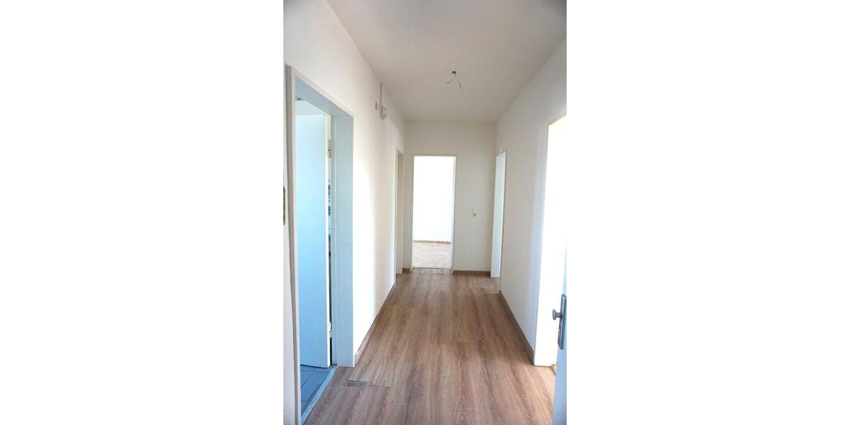 Etagenwohnung Düsseldorf Stadtbezirk 9 - 3 Zimmer, 67 m&sup2;, 1.000&euro; | Angebot:26322218