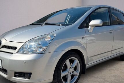 Toyota Corolla Verso 254.000 km 4.999 &euro; Linnich 52441