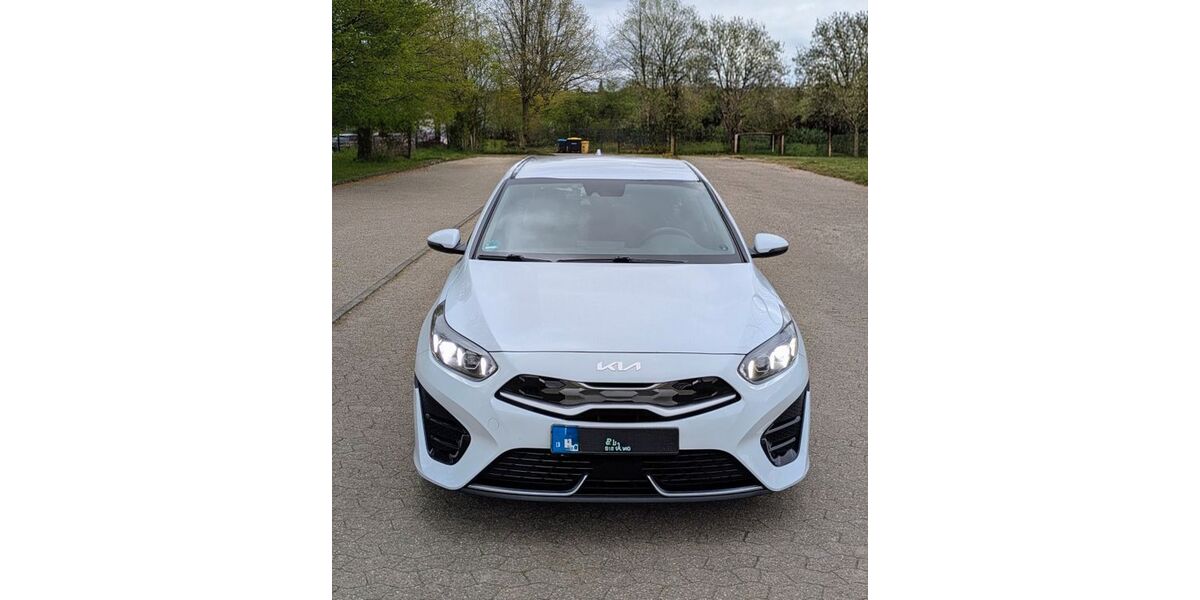 Kia ceed Sportswagon 28.000 km 20.900 &euro; Düsseldorf 40625