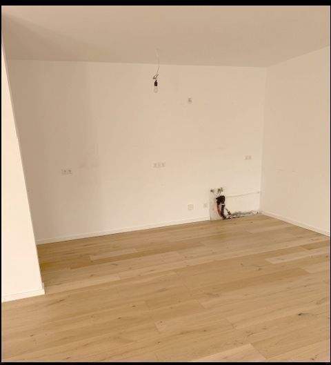 Etagenwohnung Kaarst Vorst - 3 Zimmer, 138 m&sup2;, 2.070&euro; | Angebot:26107065