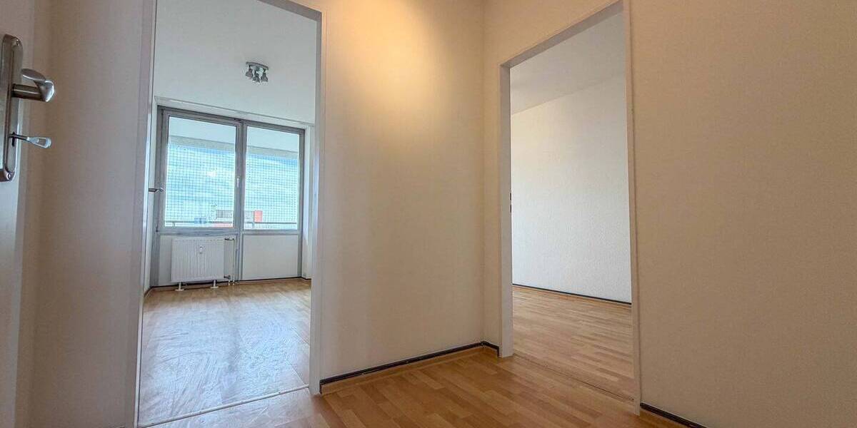 Etagenwohnung Neuss Hammfeld - 4 Zimmer, 116 m&sup2;, 1.500&euro; | Angebot:26155066