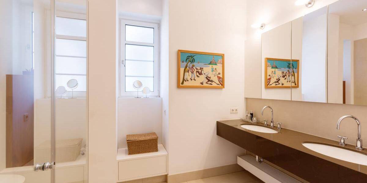 Etagenwohnung Düsseldorf Golzheim - 6 Zimmer, 250 m&sup2;, 2.150.000&euro; | Angebot:26016725