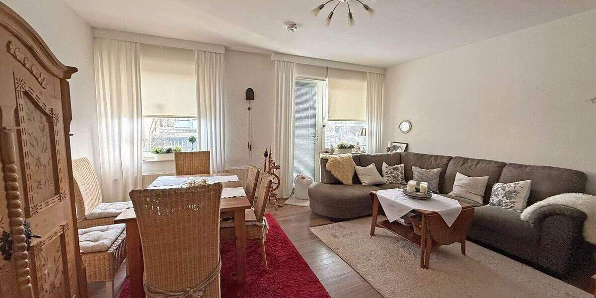 Etagenwohnung Krefeld Kempener Feld/Baakeshof - 6 Zimmer, 188 m&sup2;, 299.000&euro; | Angebot:25736351