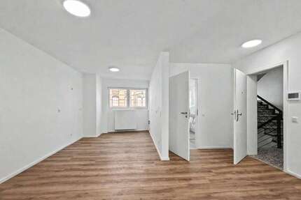 Wohnung Köln Nippes - 3 Zimmer, 93 m&sup2;, 1.488&euro; | Angebot:26216925