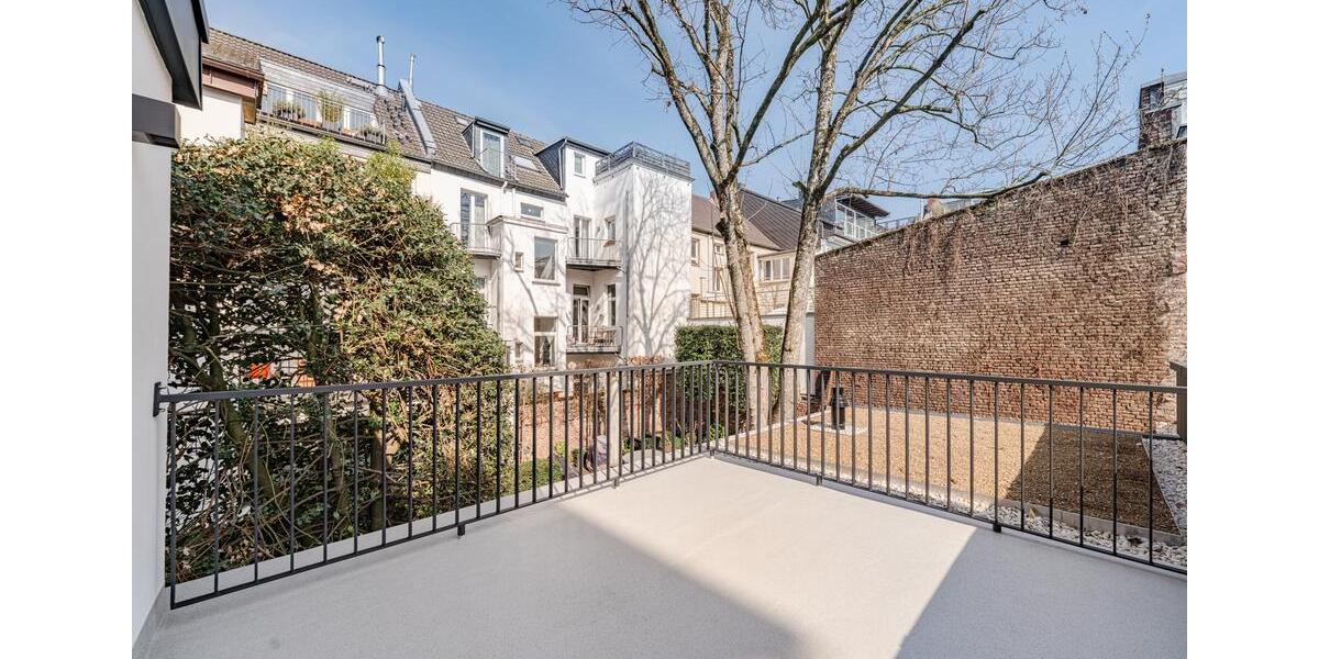 Etagenwohnung Düsseldorf - 3 Zimmer, 80 m&sup2;, 2.000&euro; | Angebot:26003535