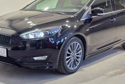 Ford Focus 38.230 km 14.880 &euro; Mönchengladbach 41061