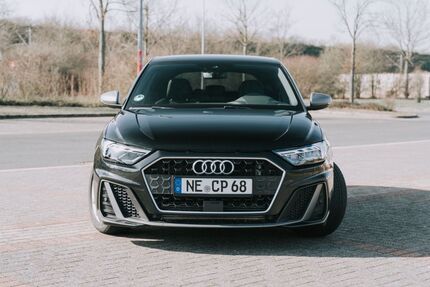 Audi A1 122.500 km 22.999 &euro; Neuss 41470