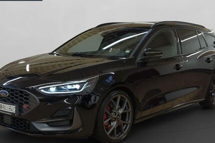 Ford Focus 39.675 km 30.890 &euro; Leverkusen 51381