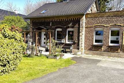 Haus Düsseldorf Stadtbezirk 5 - 7 Zimmer, 160 m&sup2;, 689.000&euro; | Angebot:26189283