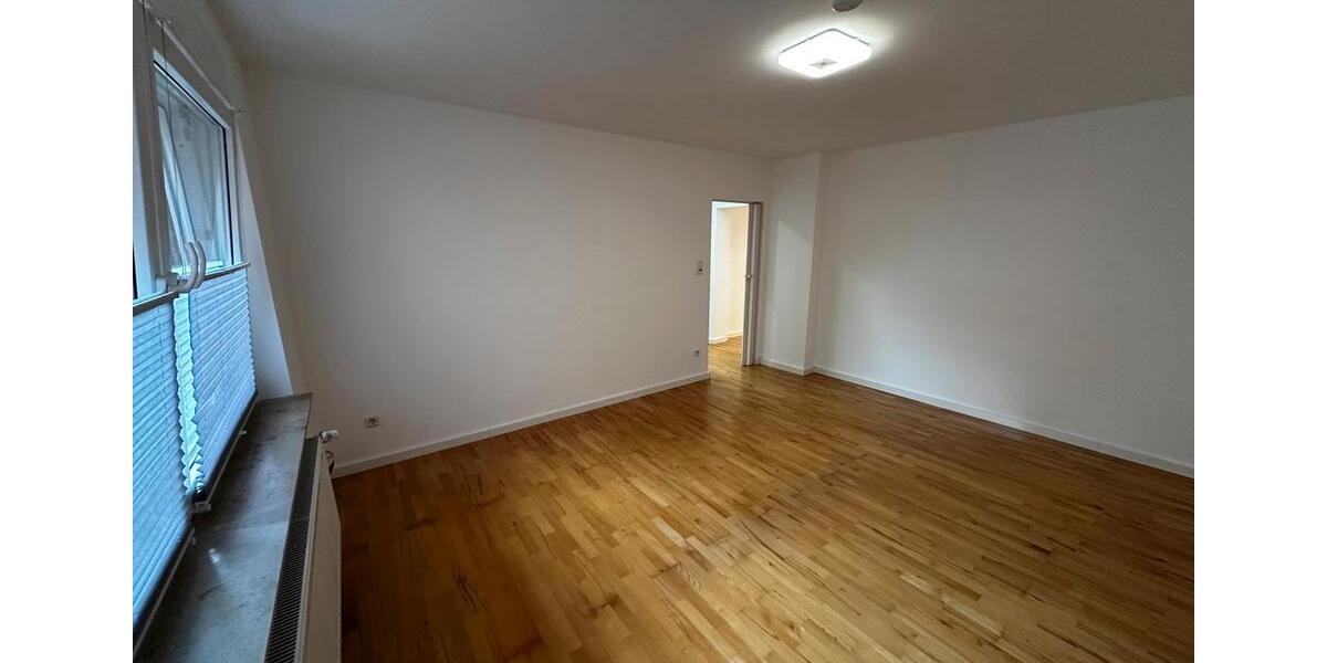 Erdgeschoßwohnung Krefeld - 3 Zimmer, 77 m&sup2;, 1.031&euro; | Angebot:26045505