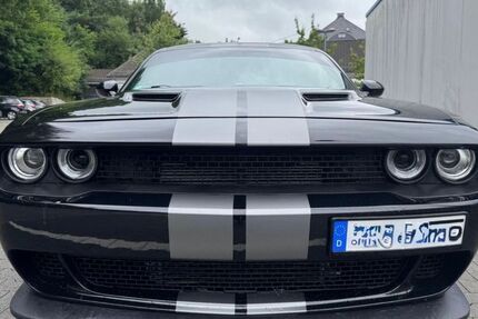 Dodge Challenger 106.000 km 19.499 &euro; Krefeld 47839