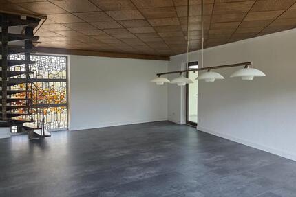 Wohnung Langenfeld (Rheinland) - 5 Zimmer, 136 m&sup2;, 1.900&euro; | Angebot:27593397